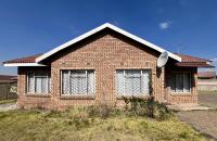 Front View of property in Ermelo