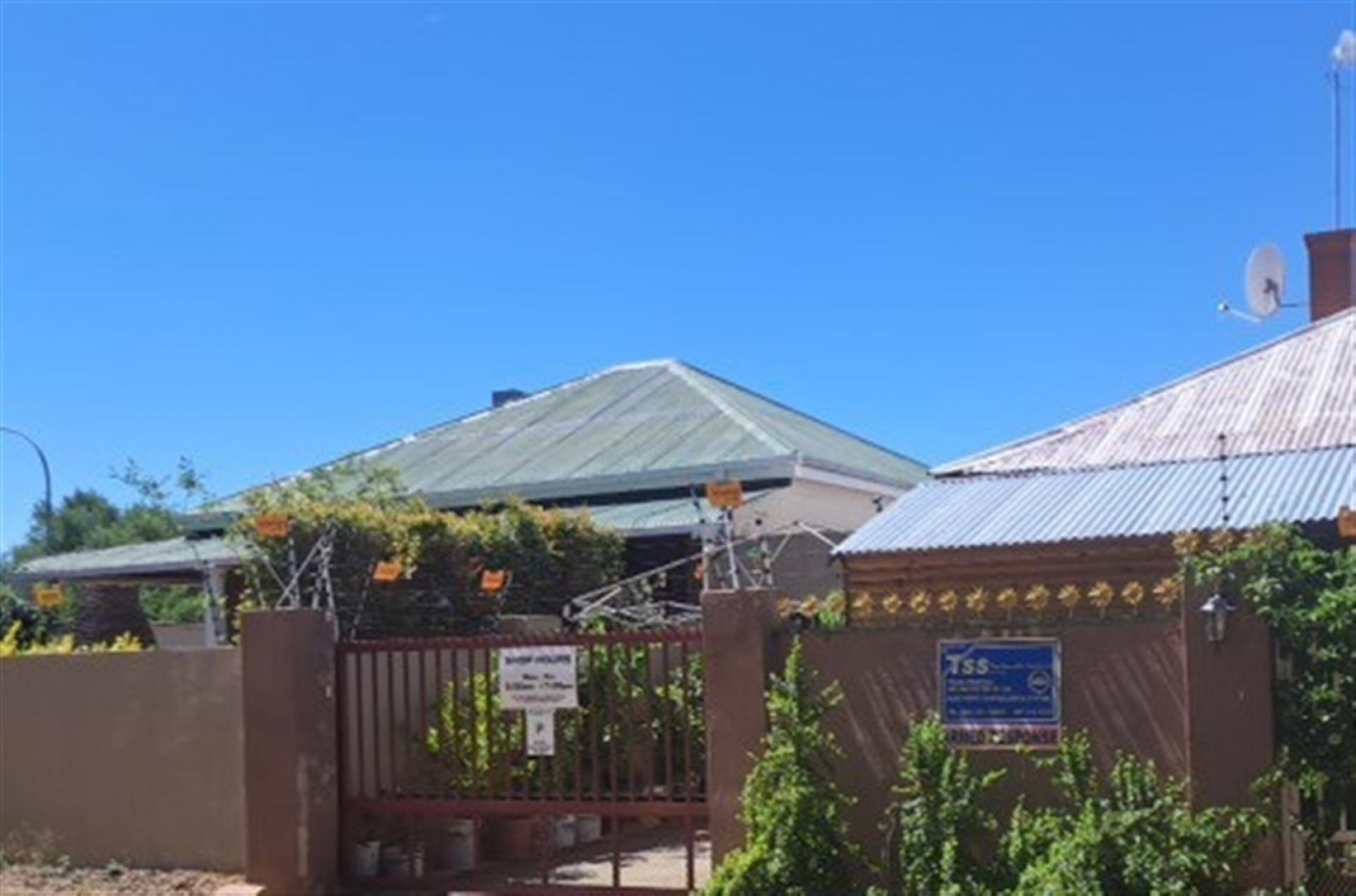 Front View of property in Beaconsfield