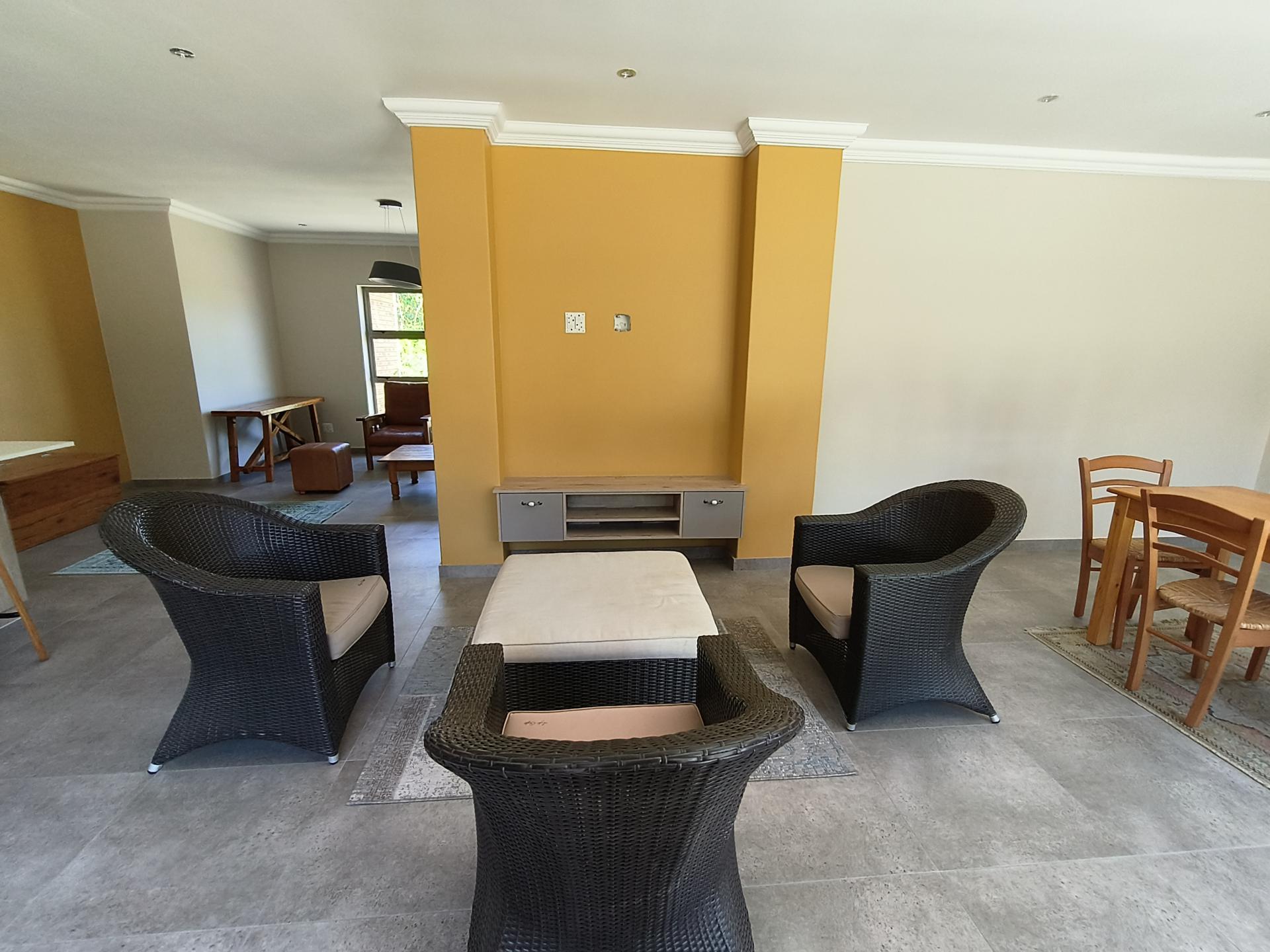 5 Bedroom House for Sale For Sale in Blommendal MR608354