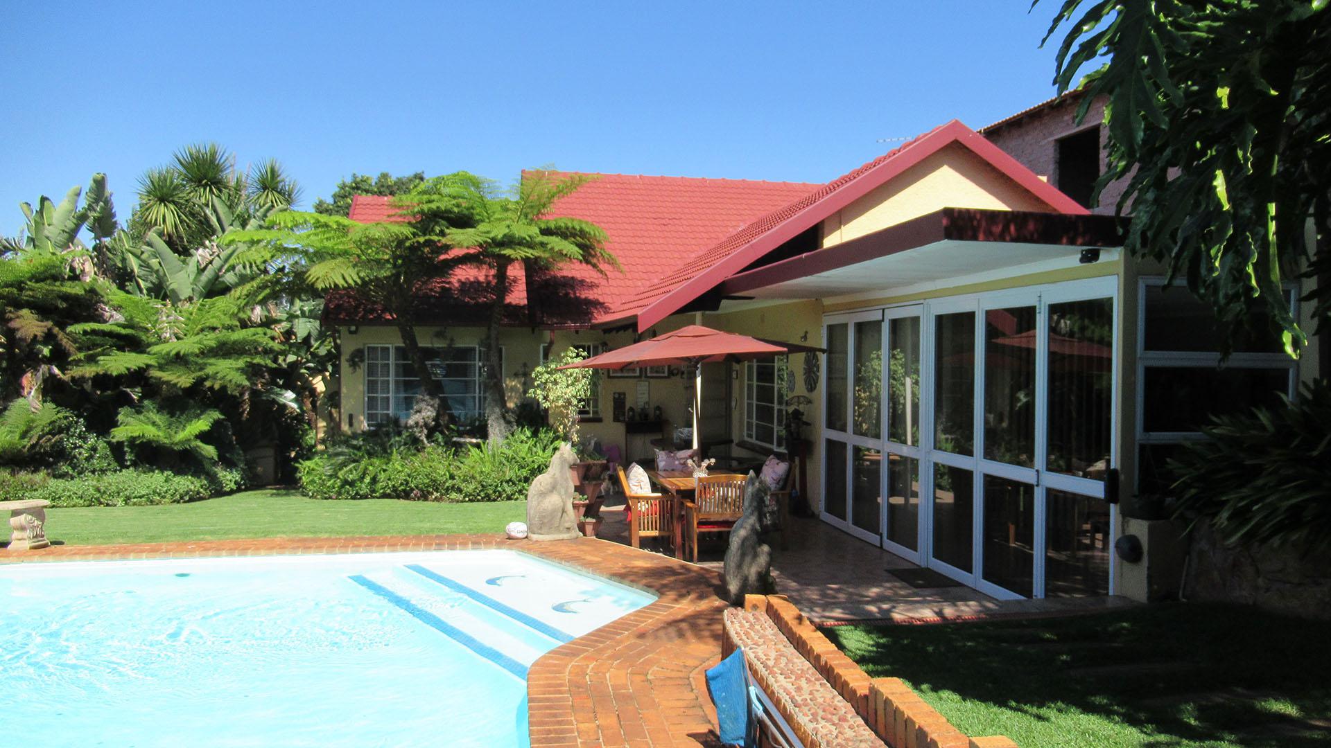 Backyard of property in Lindhaven