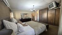 Bed Room 1 of property in Lindhaven