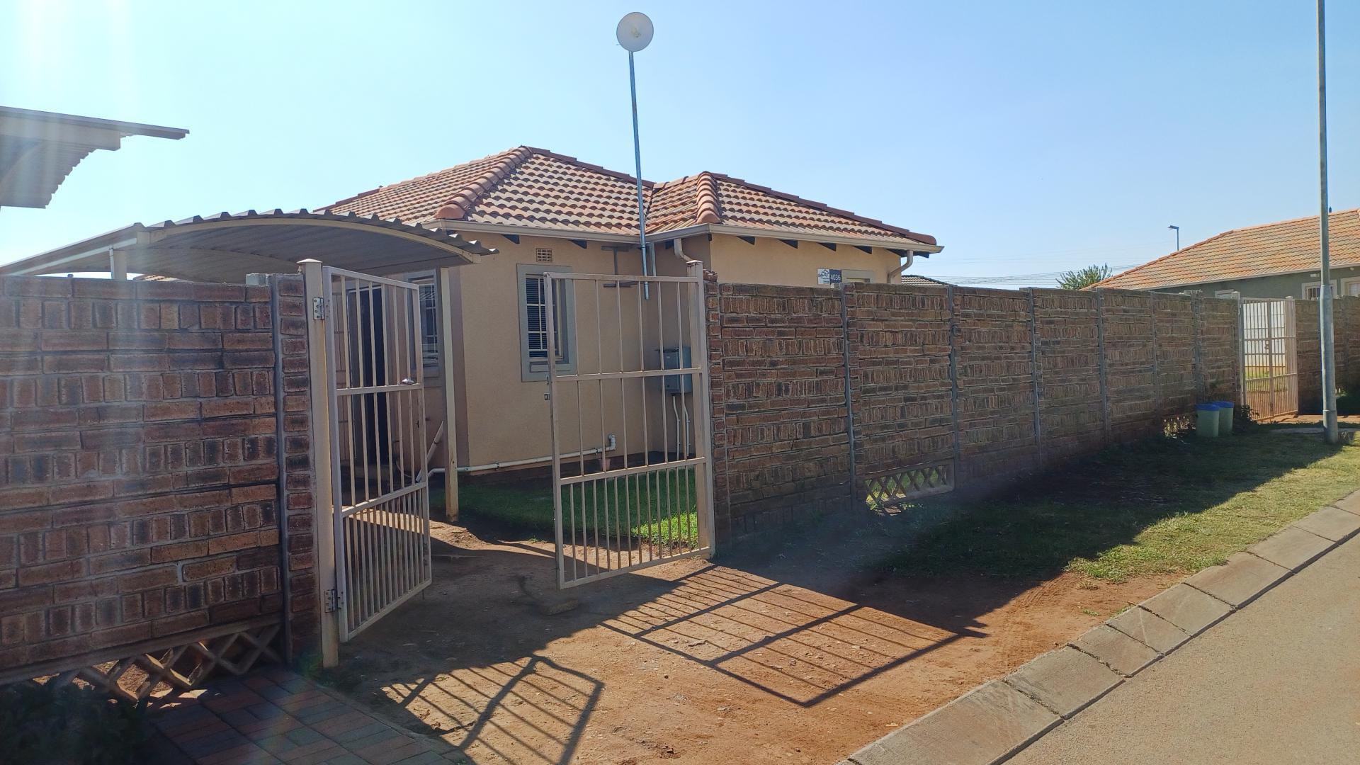 Front View of property in Sky City