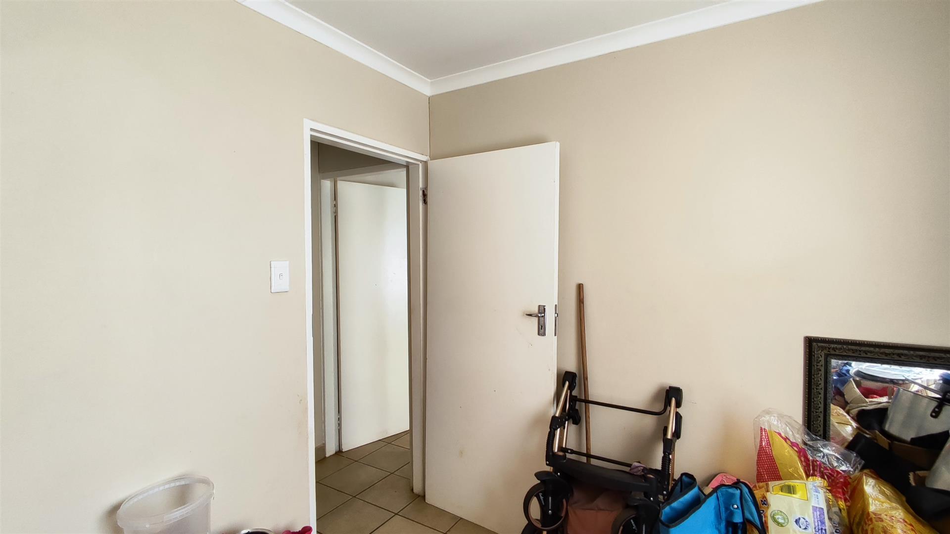 Bed Room 1 - 8 square meters of property in Sky City