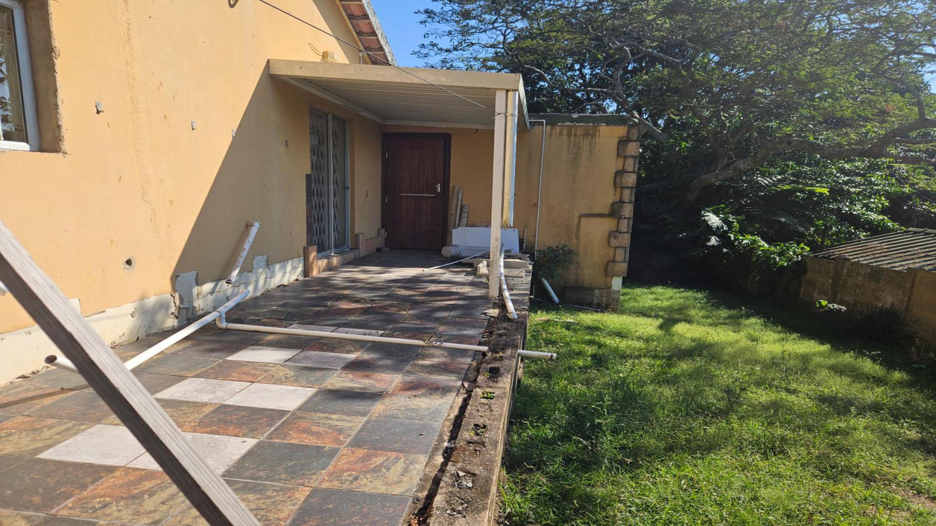Patio of property in Pennington