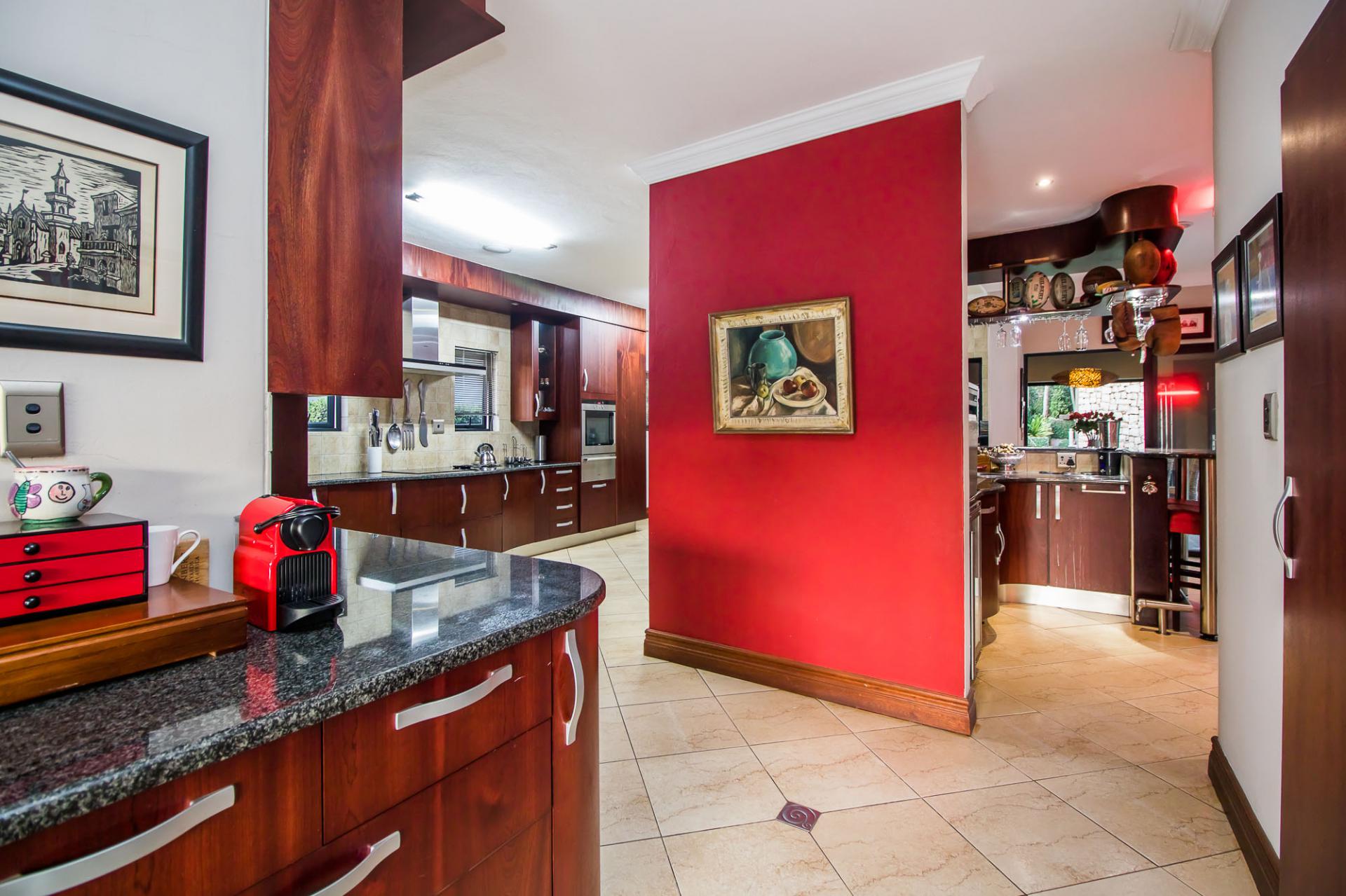  of property in Olympus