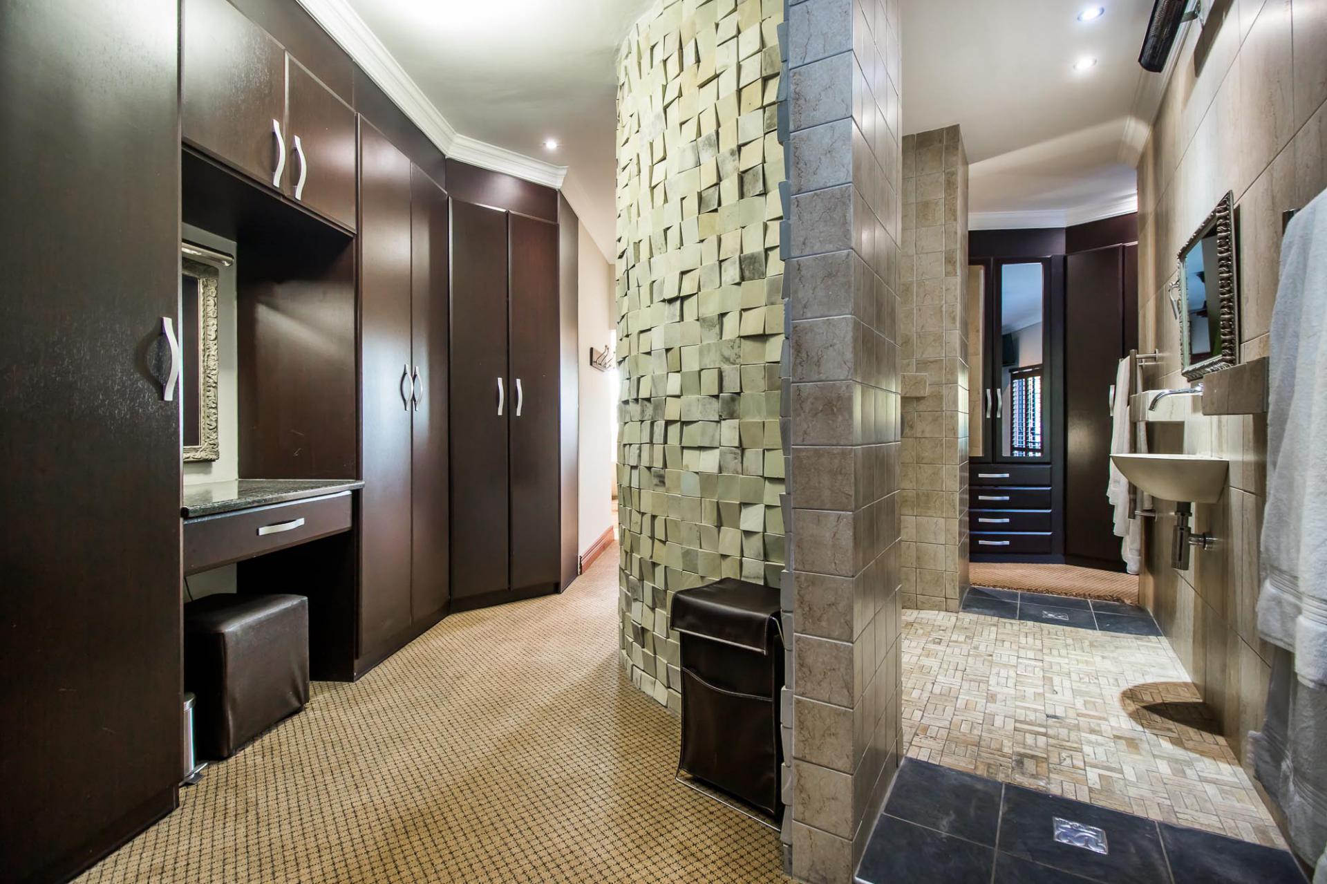  of property in Olympus