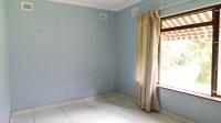Bed Room 1 - 12 square meters of property in Scottburgh South