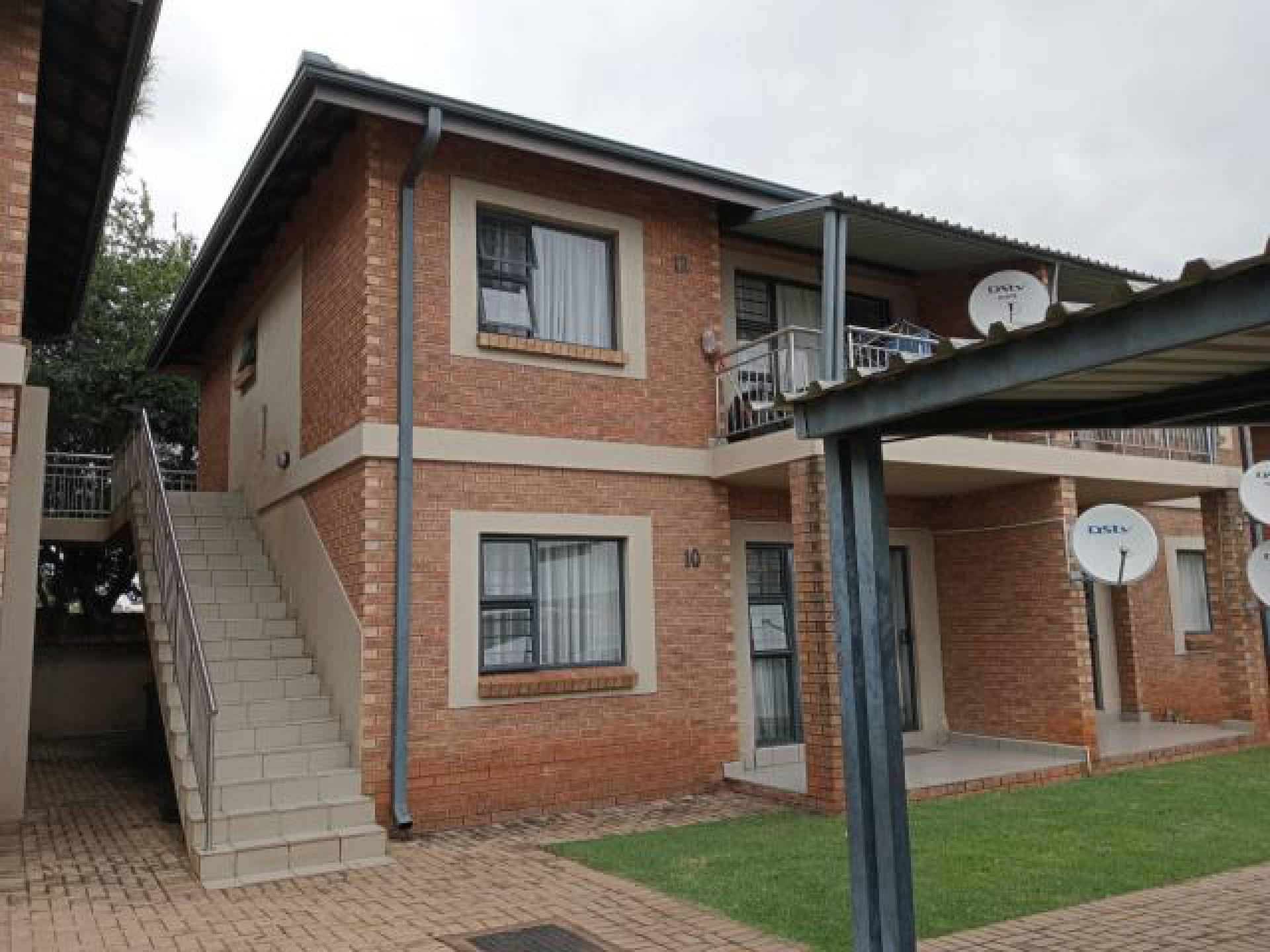 Front View of property in Middelburg - MP