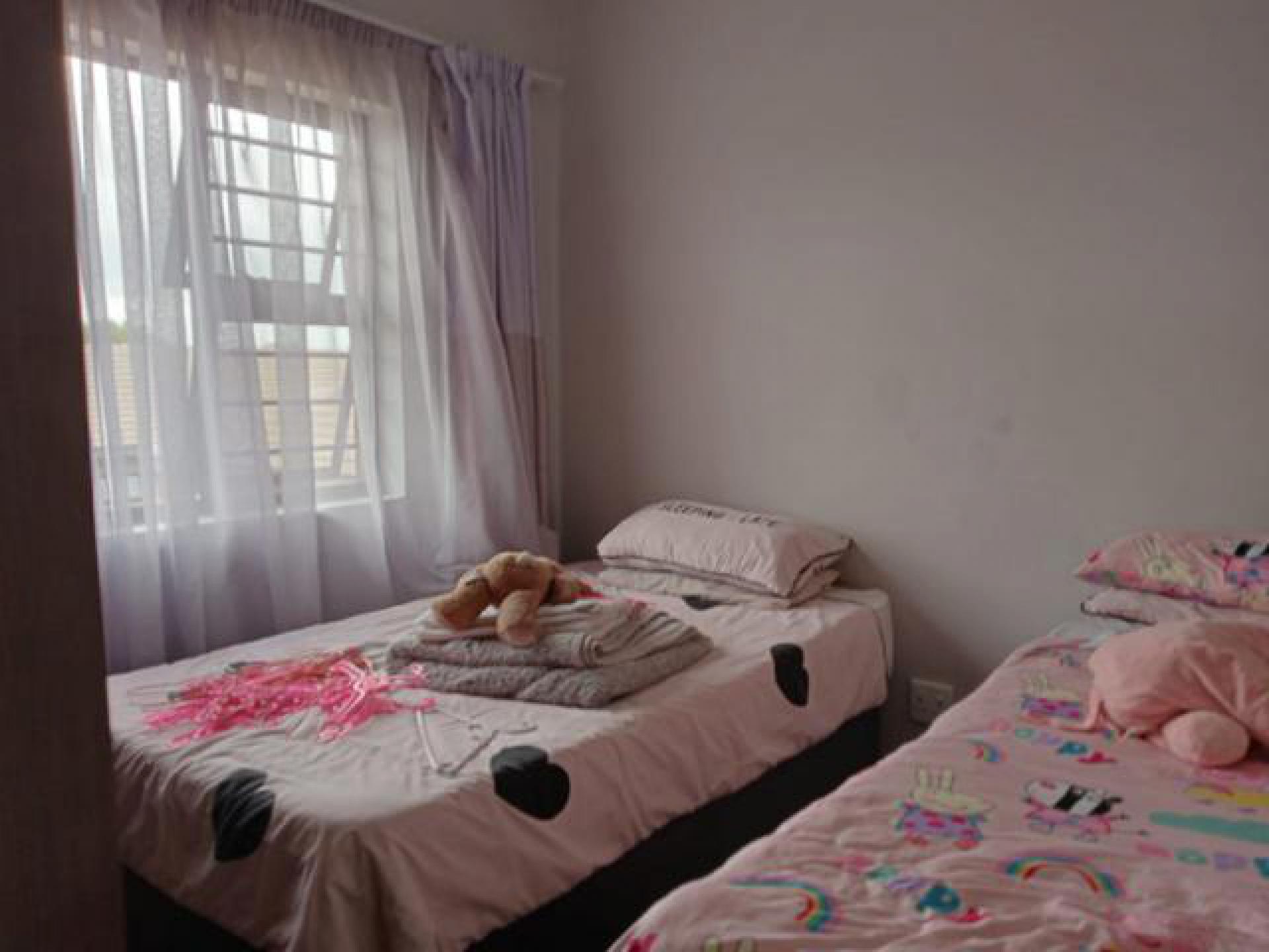 Bed Room 2 of property in Middelburg - MP