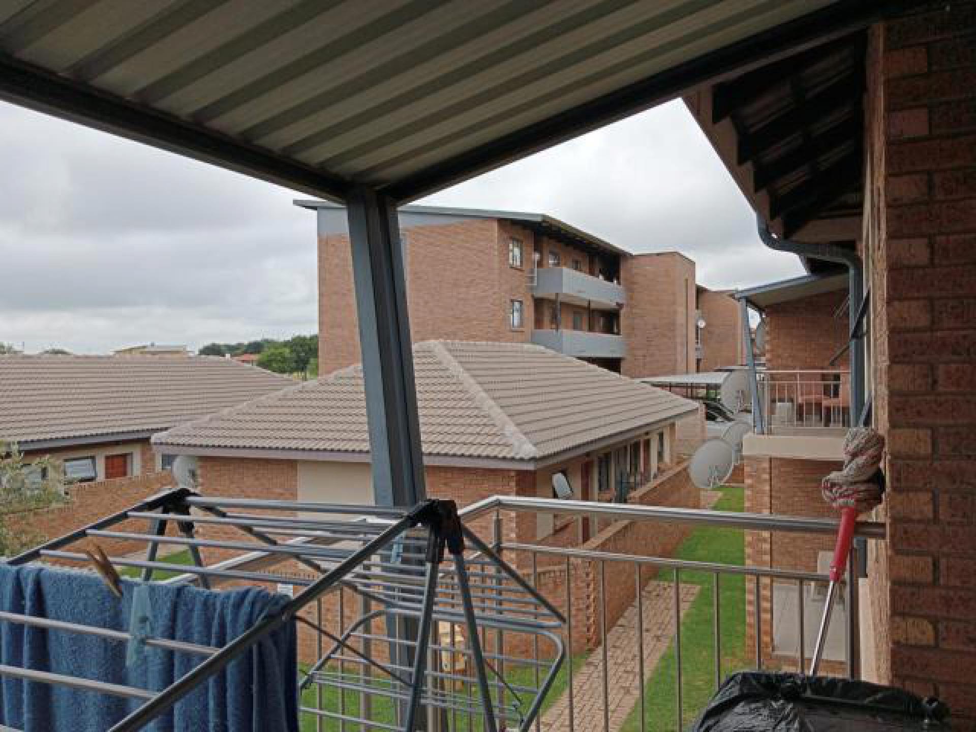 Balcony of property in Middelburg - MP