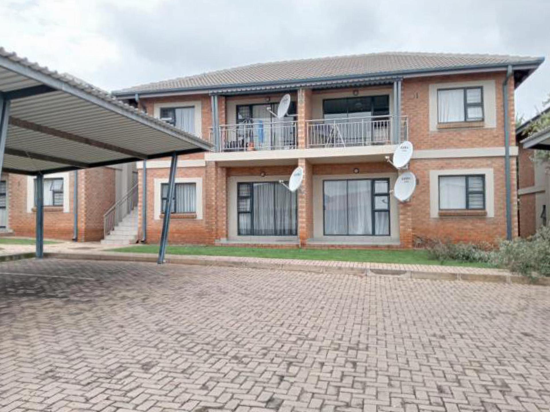 Front View of property in Middelburg - MP