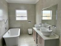 3 Bedroom 2 Bathroom Simplex for Sale for sale in Bendor