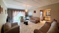 Lounges - 37 square meters of property in Boksburg