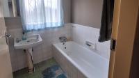 Main Bathroom - 4 square meters of property in Boksburg