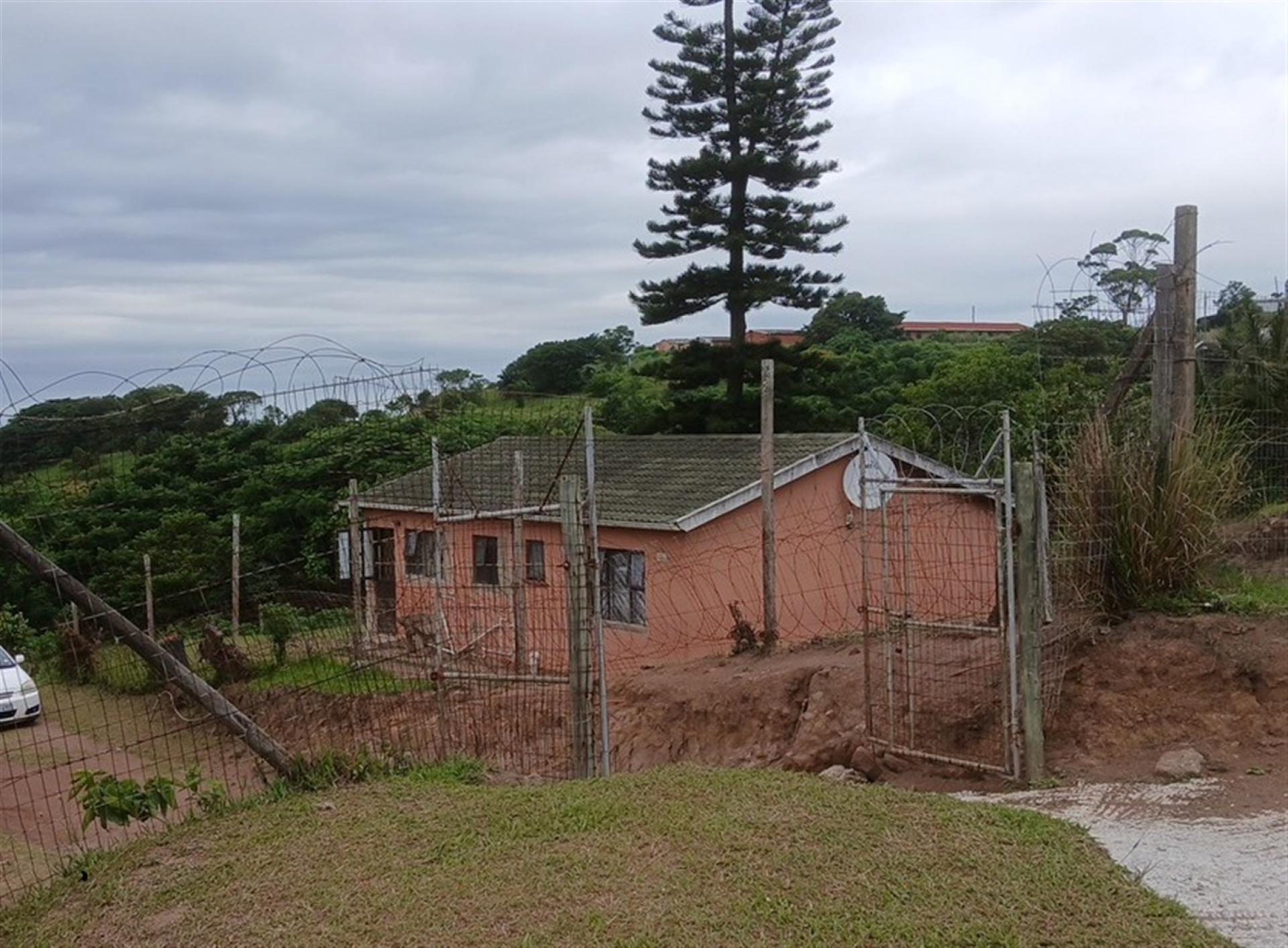 Front View of property in Kwamakhutha