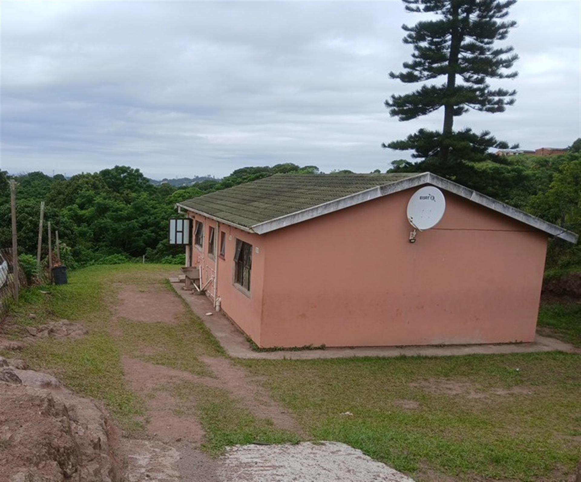 Front View of property in Kwamakhutha