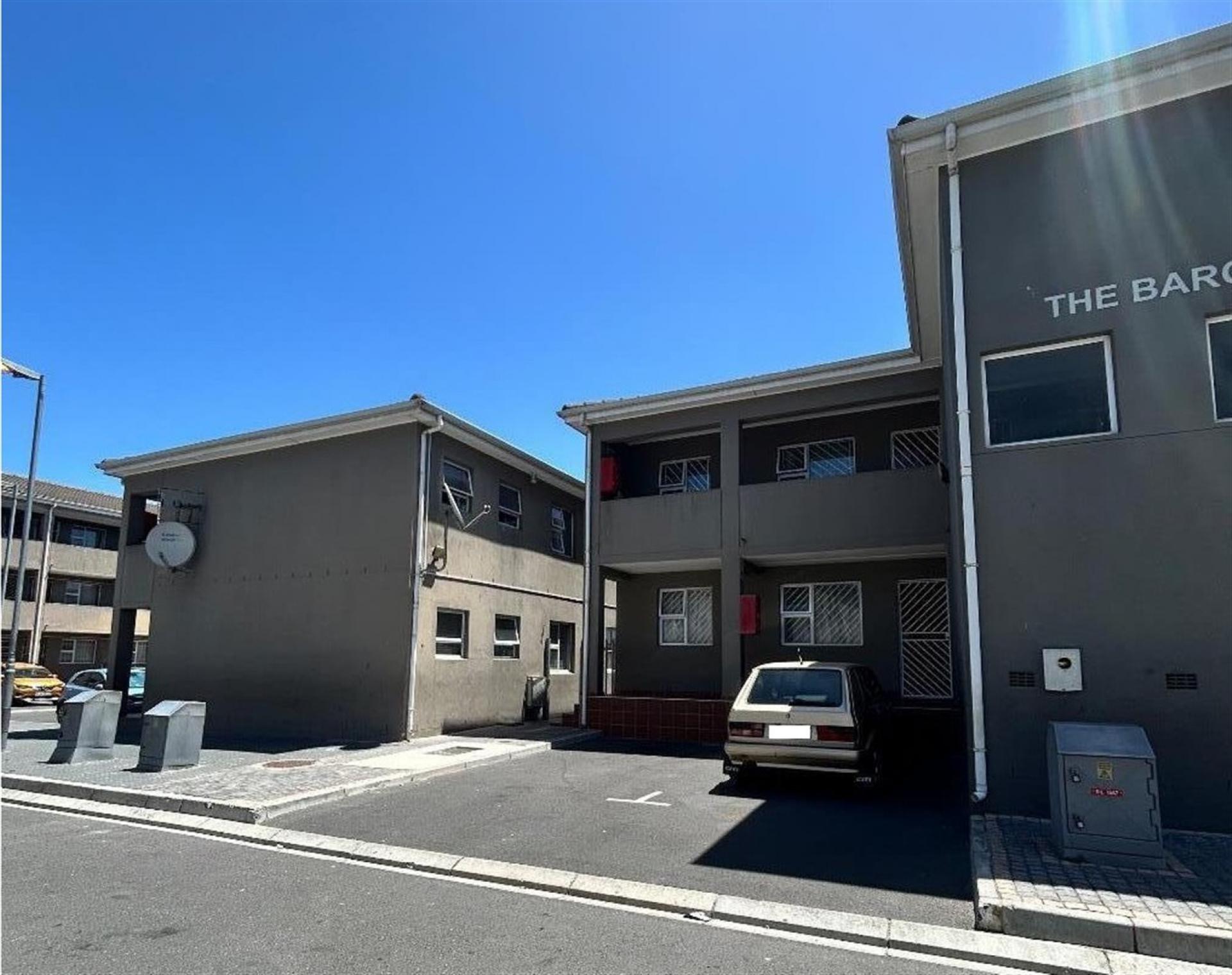 Front View of property in Delro