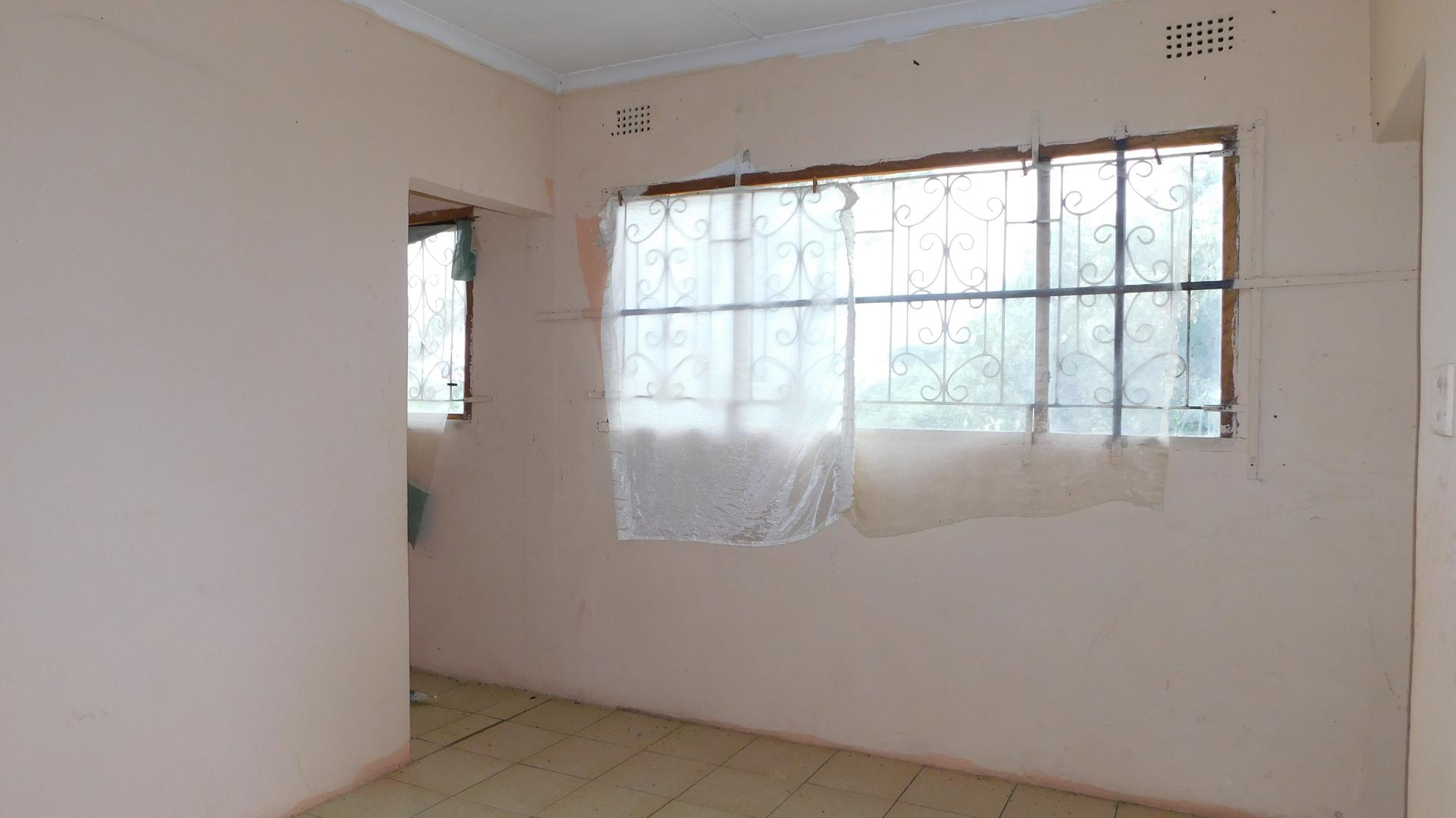 Flatlet - 28 square meters of property in Chatsworth - KZN