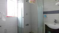 Bathroom 1 - 10 square meters of property in Chatsworth - KZN