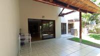 Patio - 34 square meters of property in Witkoppen