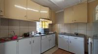 Kitchen - 23 square meters of property in Hatfield