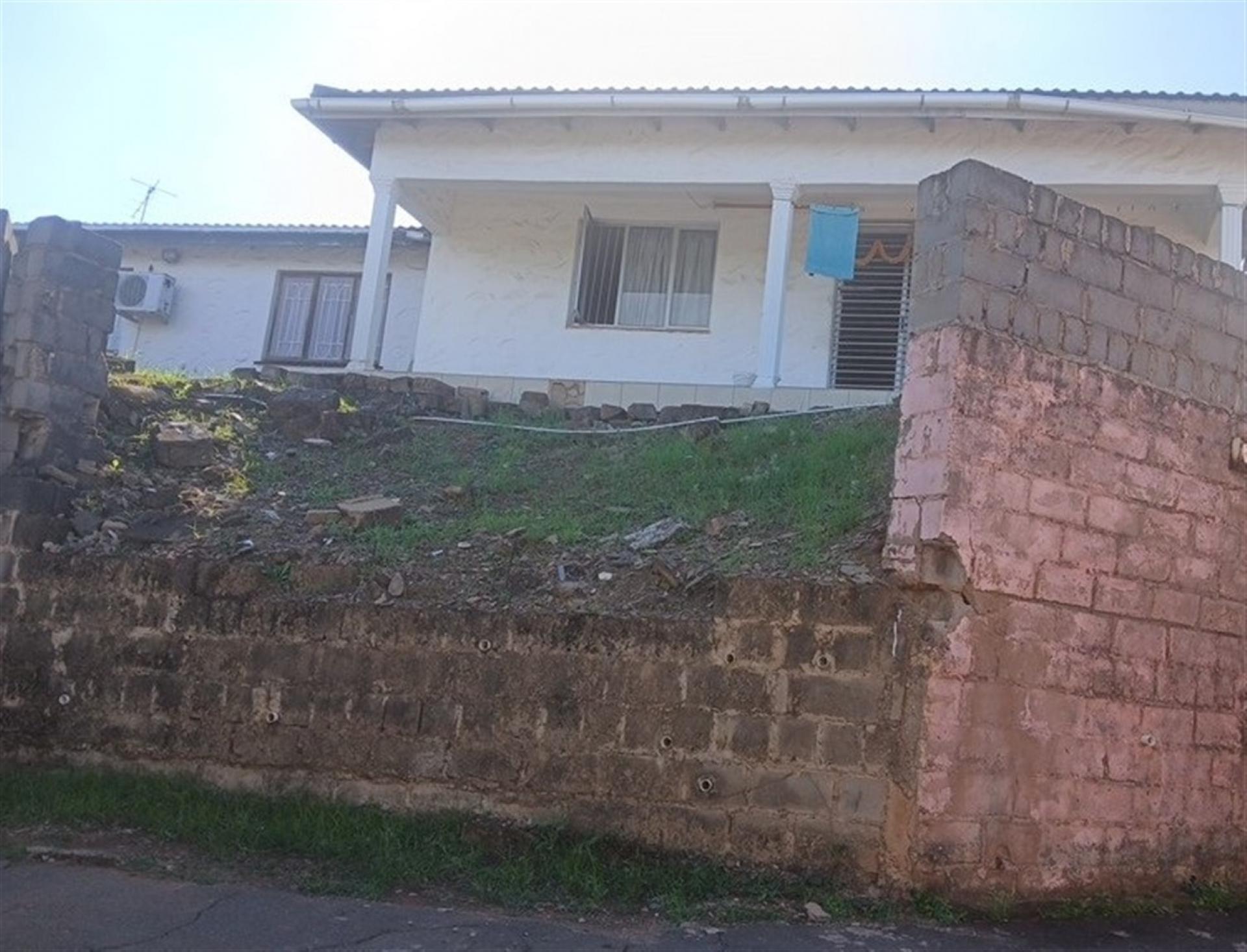 Front View of property in Earlsfield