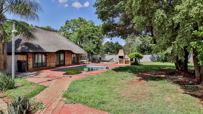 6 Bedroom House for Sale For Sale in Pretoria North - MR608950
