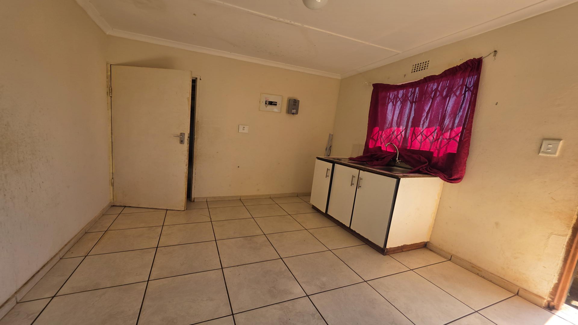 Kitchen of property in Empangeni