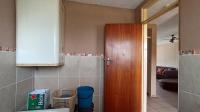 Bathroom 1 - 7 square meters of property in Pretoria North