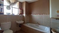 Bathroom 1 - 7 square meters of property in Pretoria North