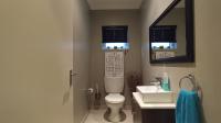 Guest Toilet - 3 square meters of property in Bryanston