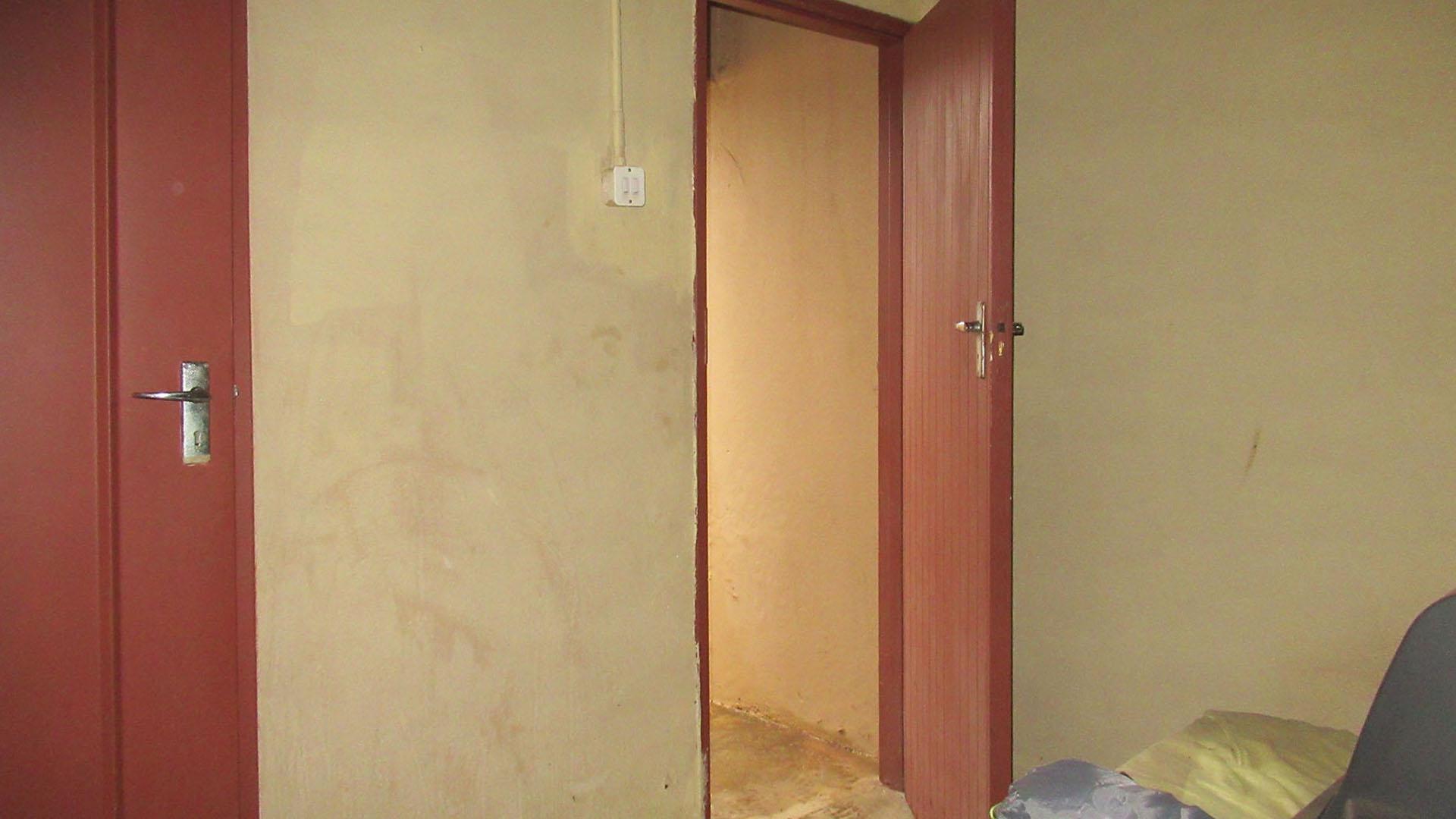 Bed Room 5+ - 10 square meters of property in Kibler Park