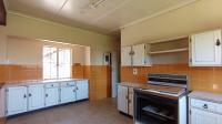 Kitchen - 13 square meters of property in Kew