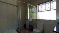 Main Bathroom - 8 square meters of property in Kew