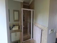 Main Bathroom - 11 square meters of property in Maroeladal