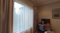 Bed Room 3 - 12 square meters of property in Maroeladal