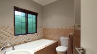 Bathroom 2 - 4 square meters of property in Maroeladal