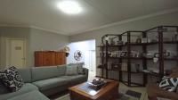 Informal Lounge - 19 square meters of property in Maroeladal