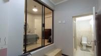 Bed Room 1 - 27 square meters of property in Maroeladal