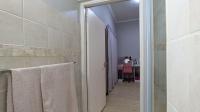 Bathroom 1 - 7 square meters of property in Maroeladal