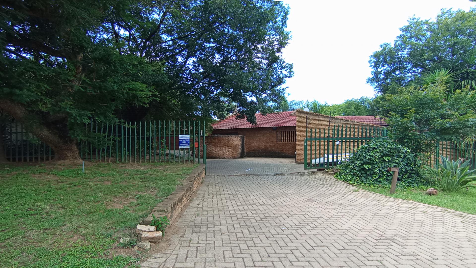 Front View of property in Strydompark