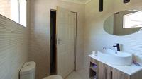 Bathroom 1 - 6 square meters of property in Strydompark