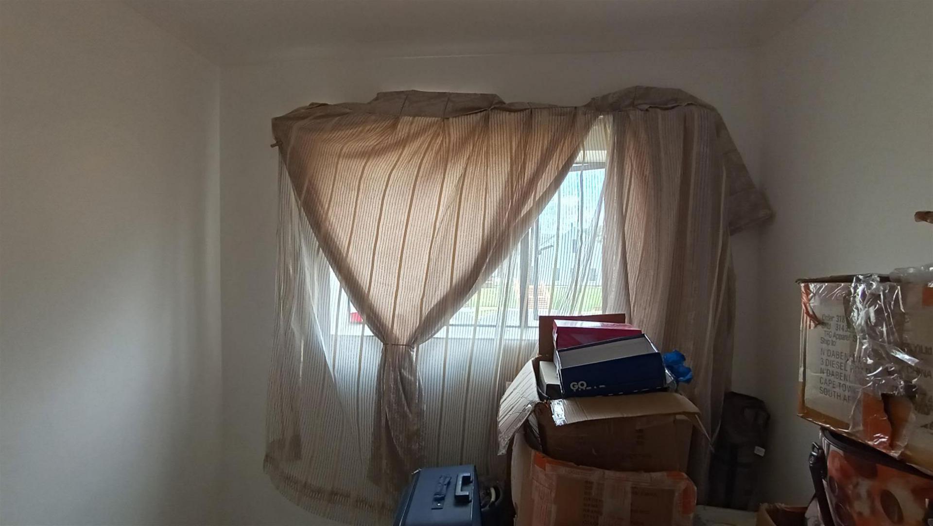 Bed Room 1 - 9 square meters of property in Esther Park