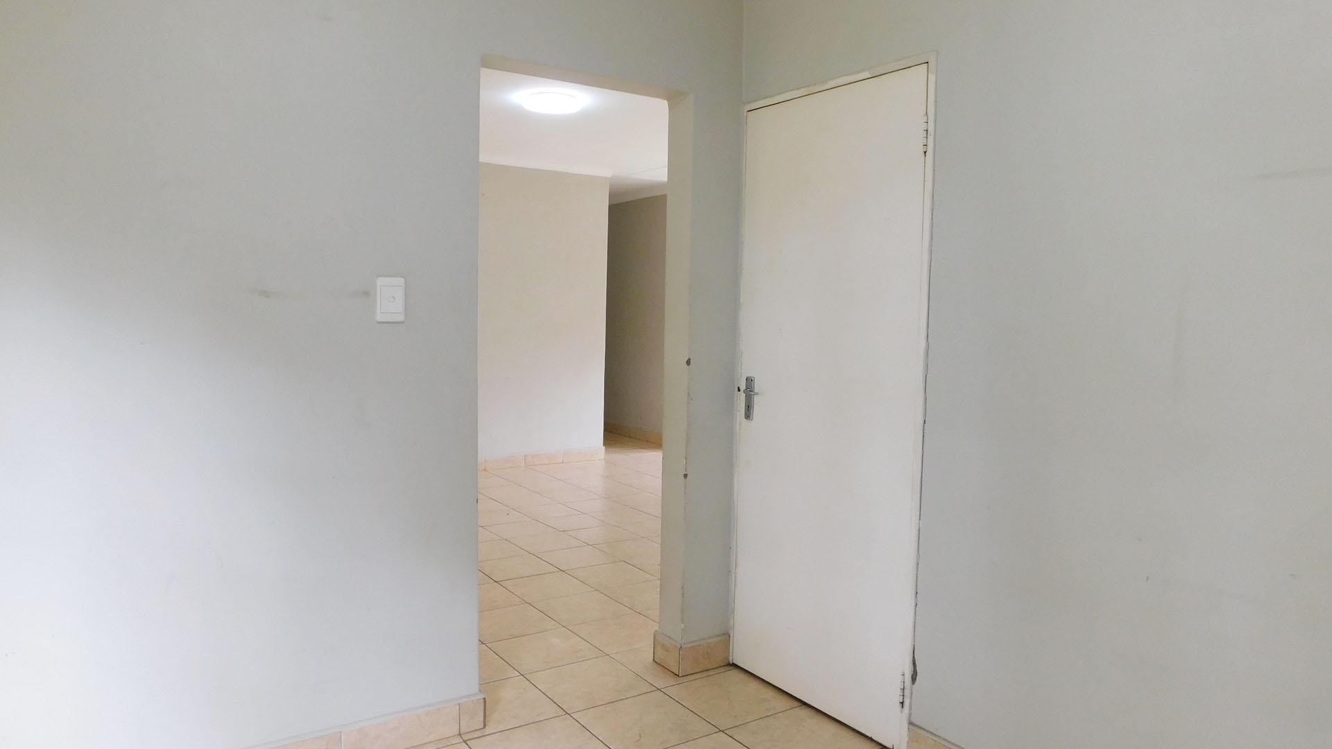 Rooms - 10 square meters of property in Lincoln Meade