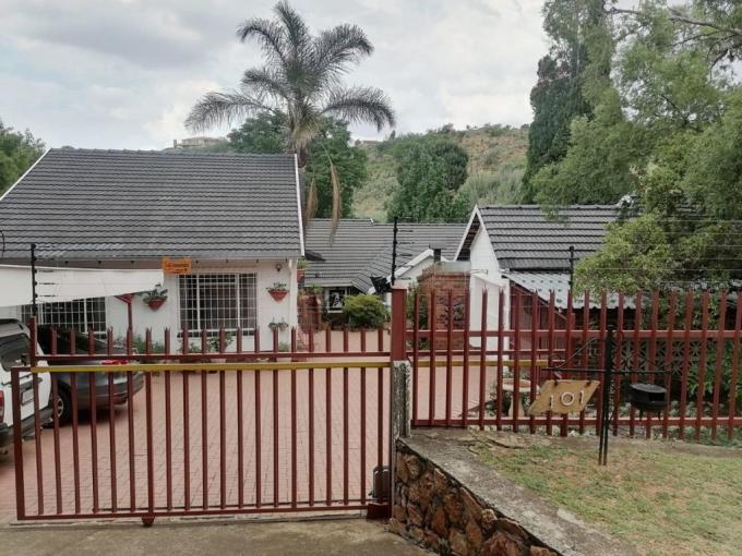 3 Bedroom House for Sale For Sale in Mondeor - MR609474