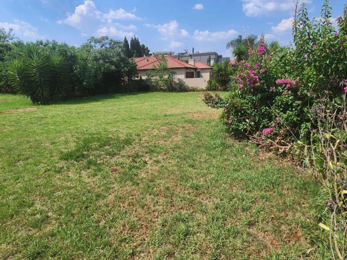 Land for Sale For Sale in Monavoni - MR609617