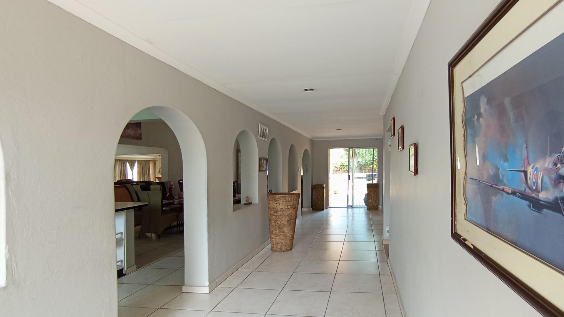 Spaces - 45 square meters of property in Quellerina