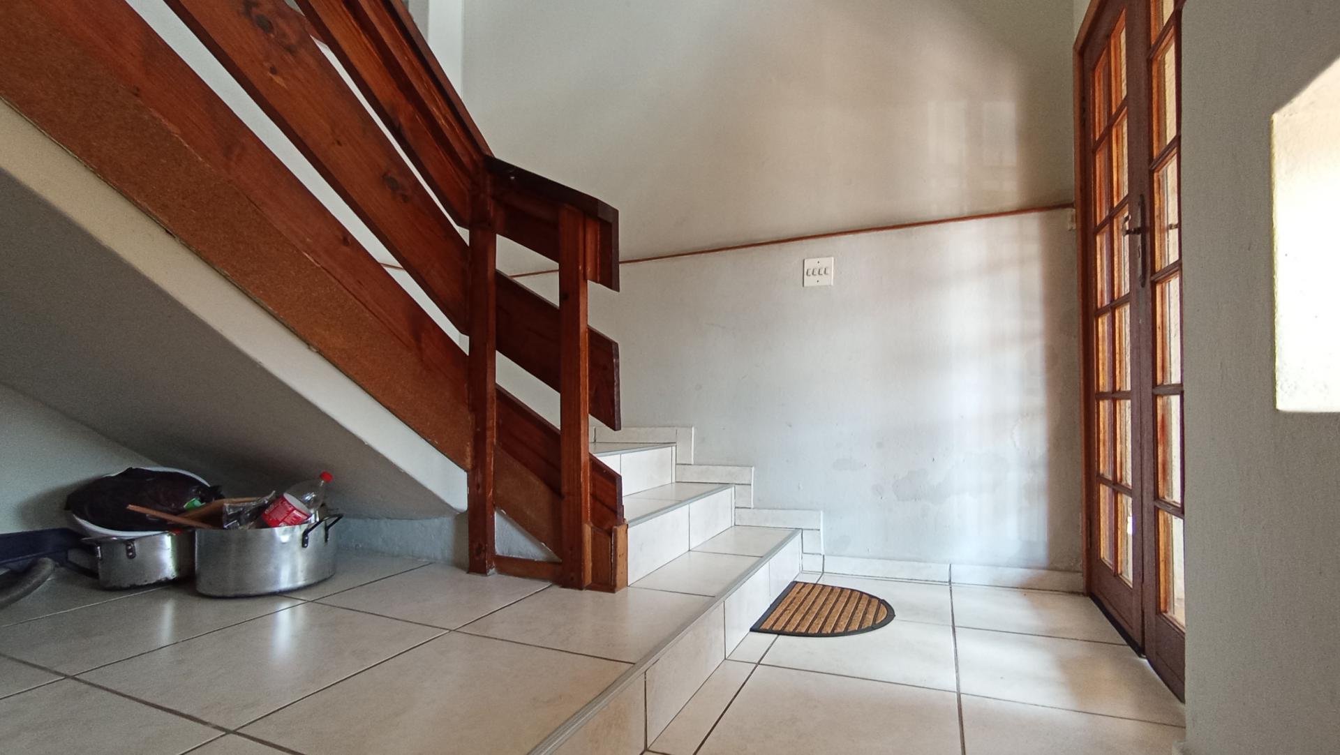 Spaces - 45 square meters of property in Quellerina