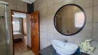 Main Bathroom - 7 square meters of property in New Redruth