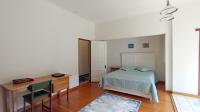 Bed Room 1 - 27 square meters of property in Greenside East